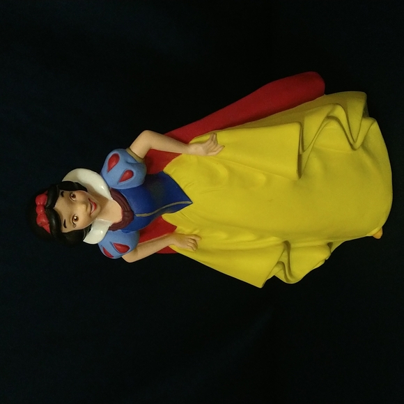 Vintage Disney's Snow White Coin Bank - Picture 1 of 3
